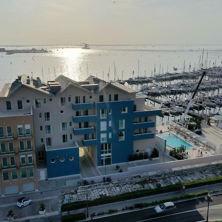 Mosella Suite Hotel Sottomarina Buitenkant foto