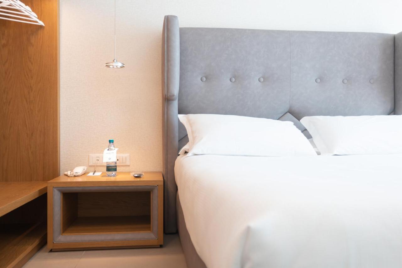 Mosella Suite Hotel Sottomarina Buitenkant foto