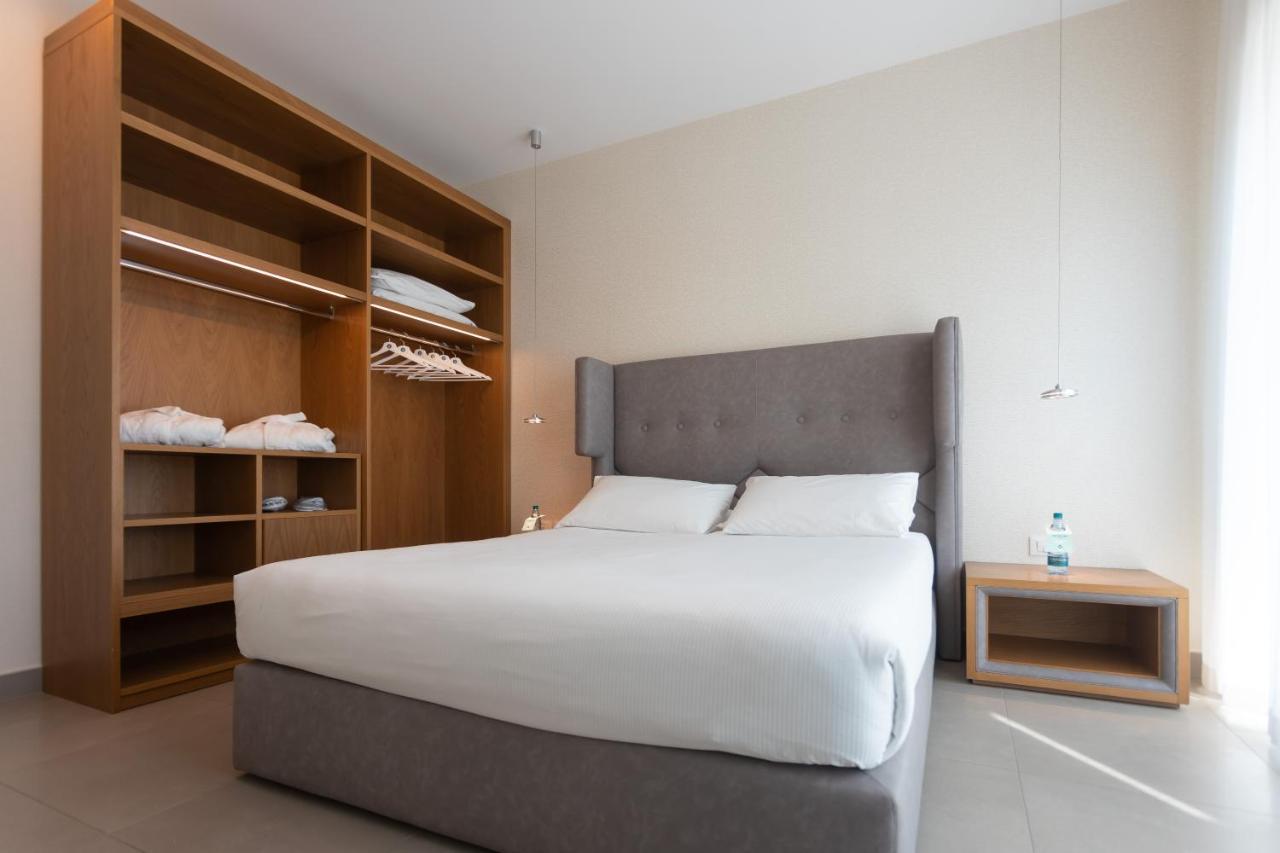 Mosella Suite Hotel Sottomarina Buitenkant foto