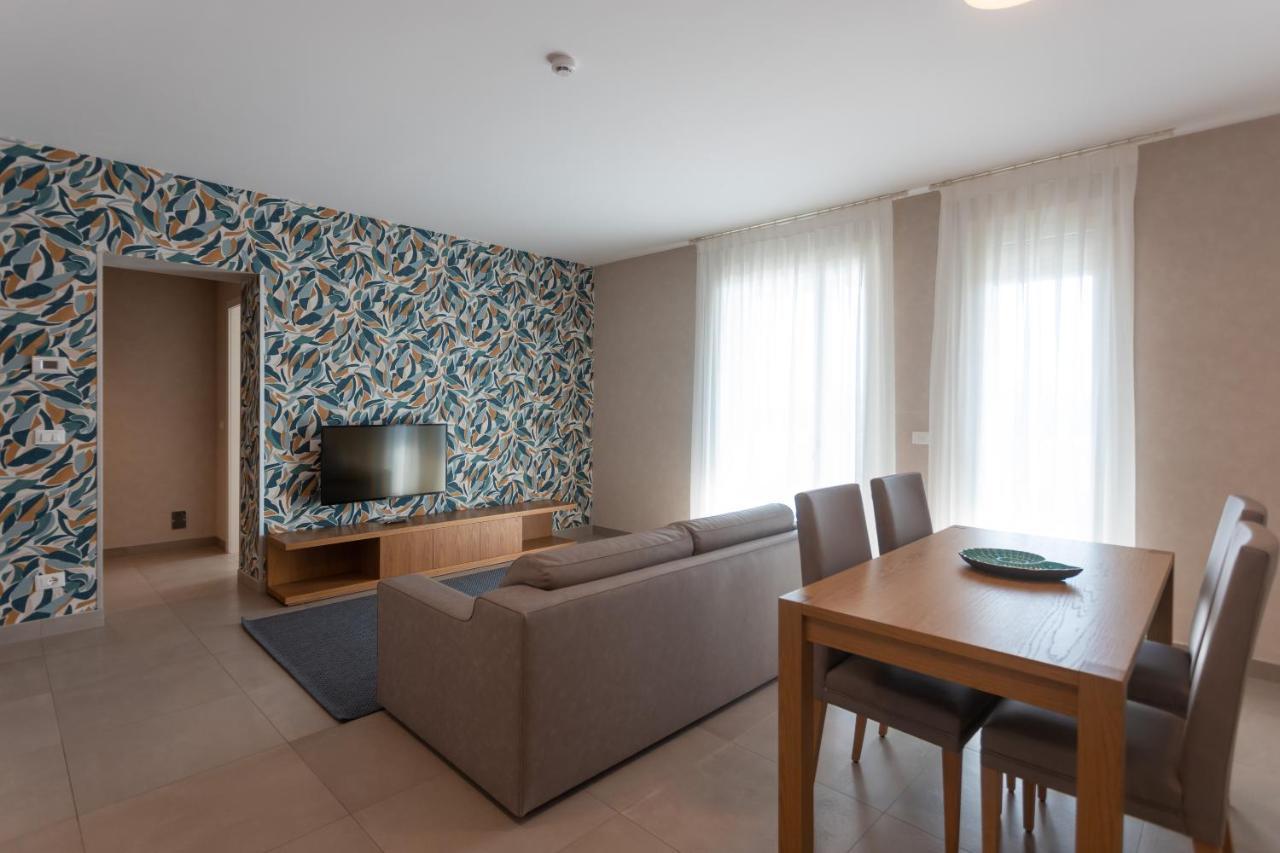 Mosella Suite Hotel Sottomarina Buitenkant foto