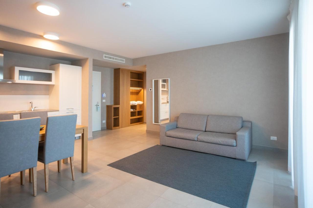Mosella Suite Hotel Sottomarina Buitenkant foto