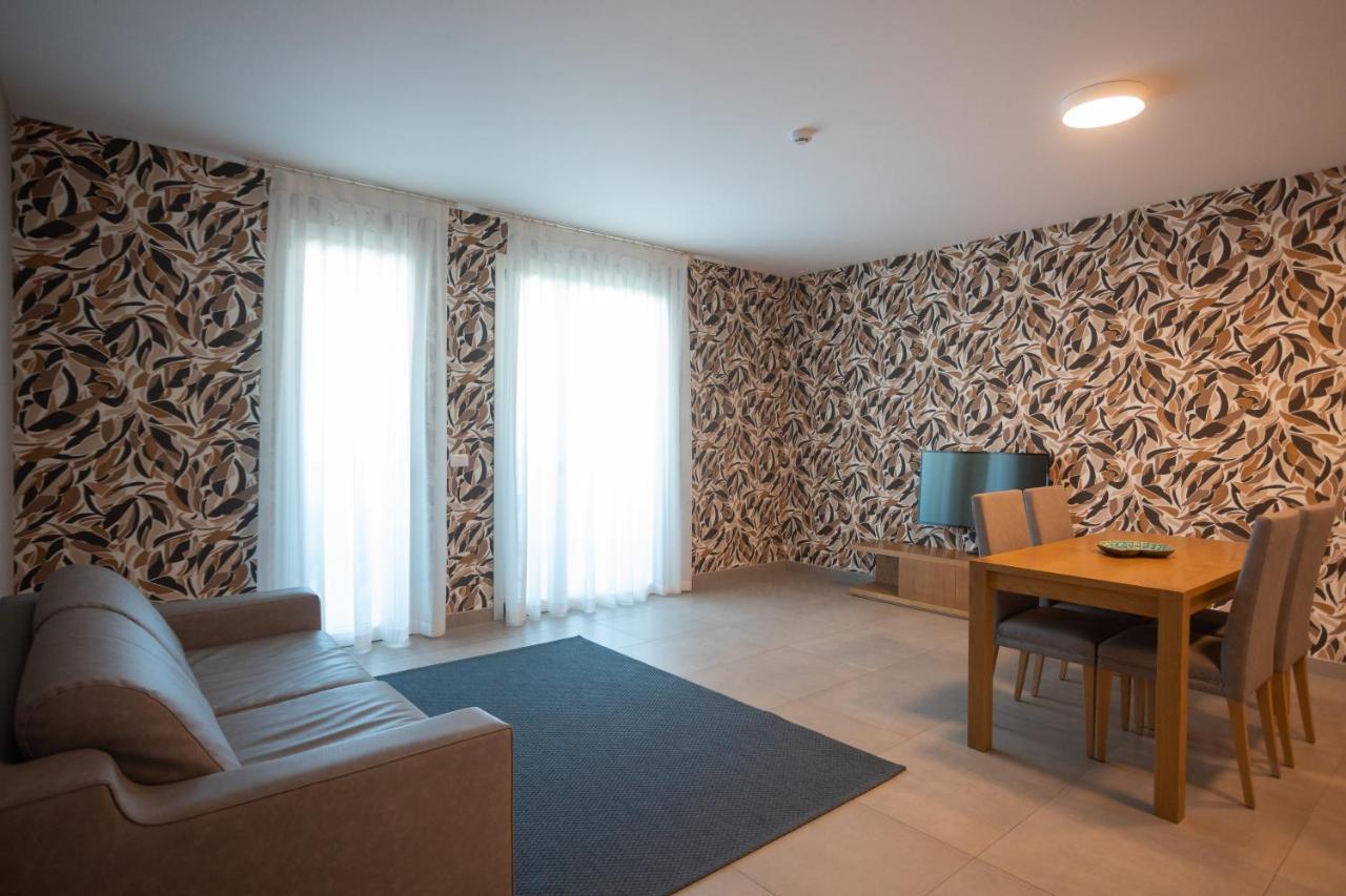 Mosella Suite Hotel Sottomarina Buitenkant foto