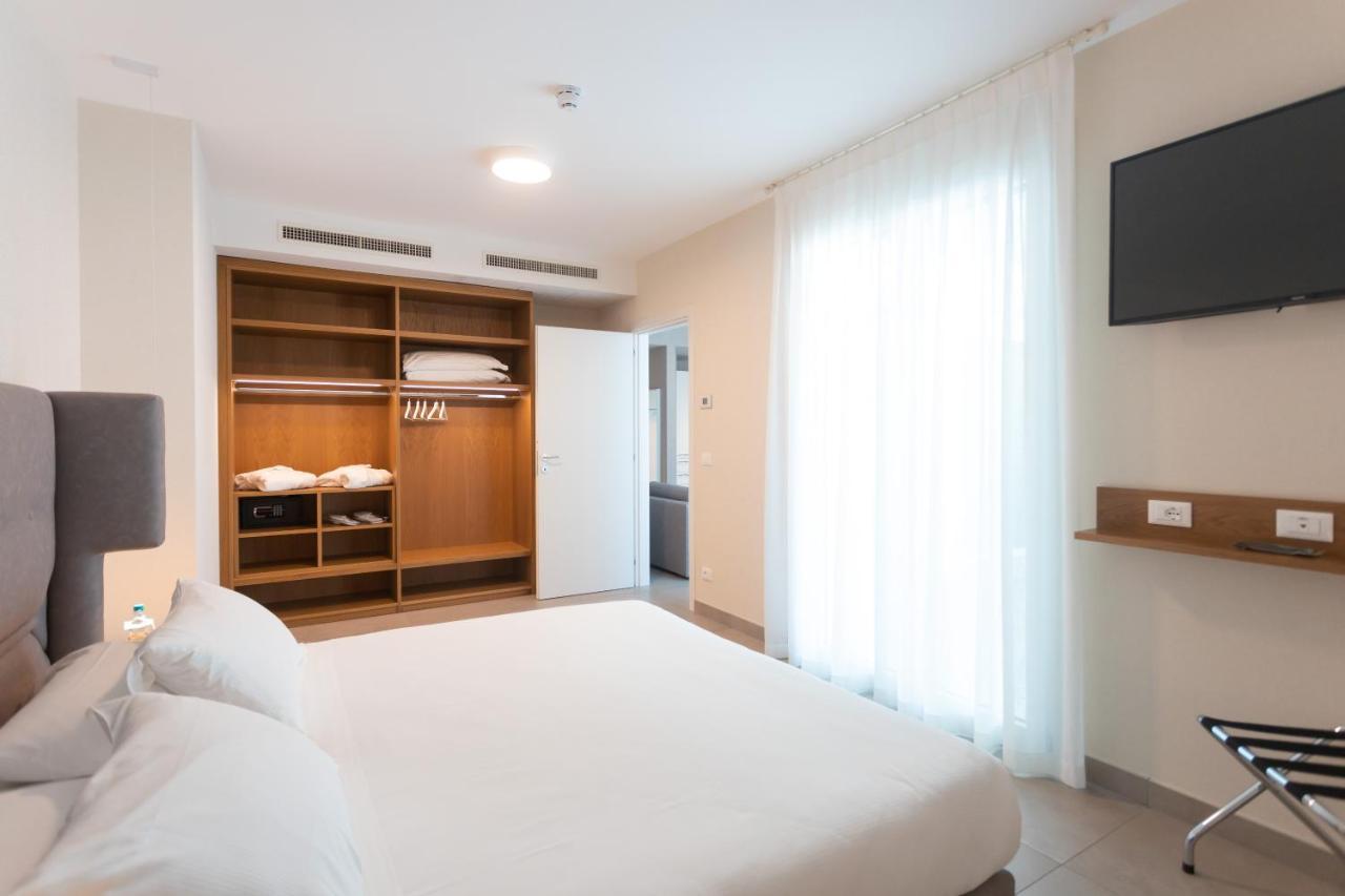 Mosella Suite Hotel Sottomarina Buitenkant foto
