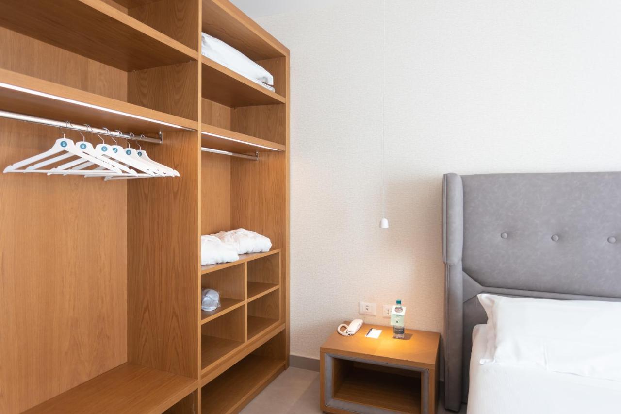 Mosella Suite Hotel Sottomarina Buitenkant foto