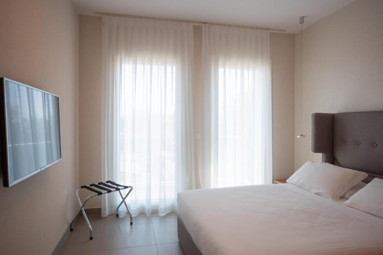 Mosella Suite Hotel Sottomarina Buitenkant foto