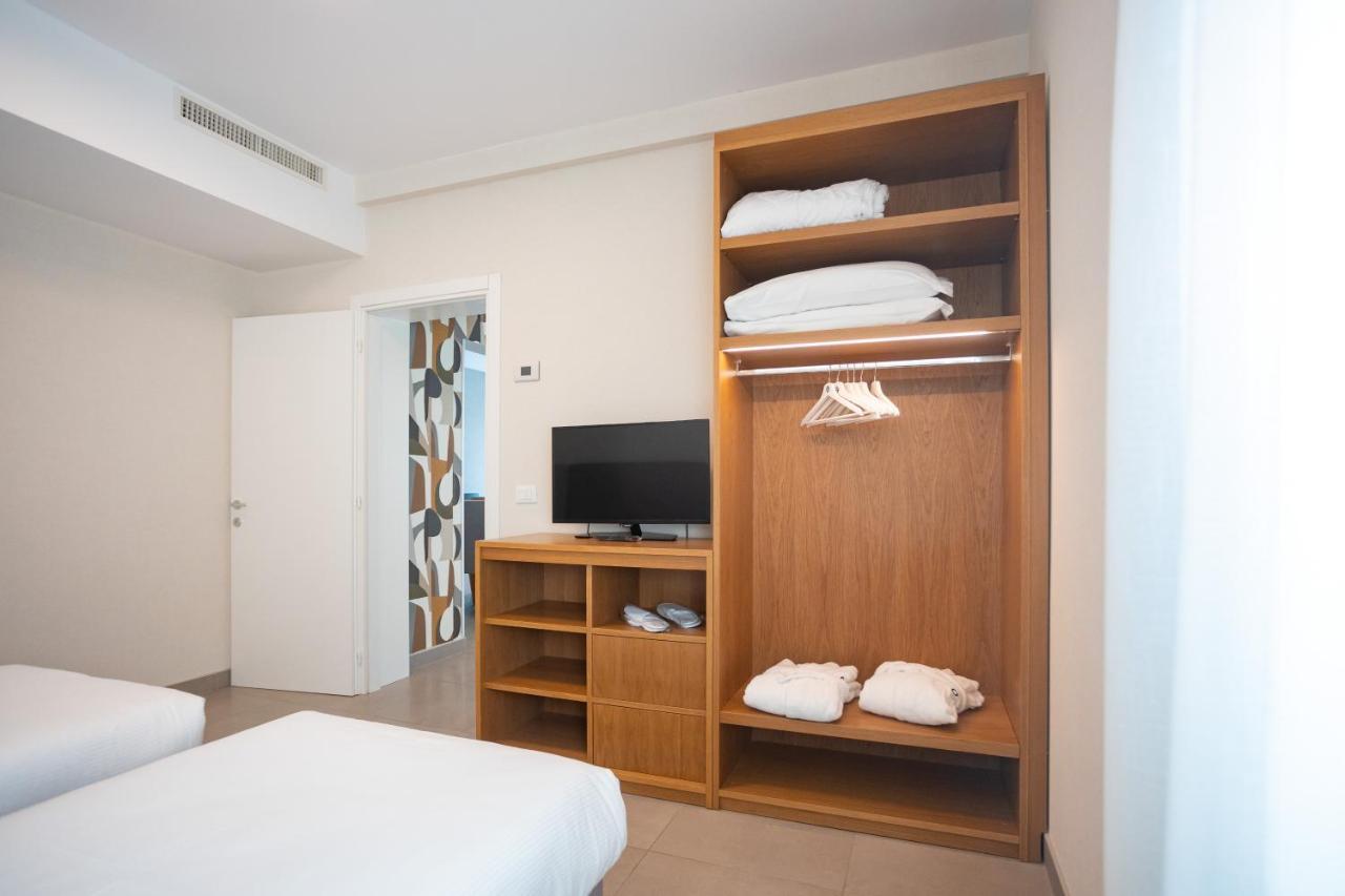 Mosella Suite Hotel Sottomarina Buitenkant foto