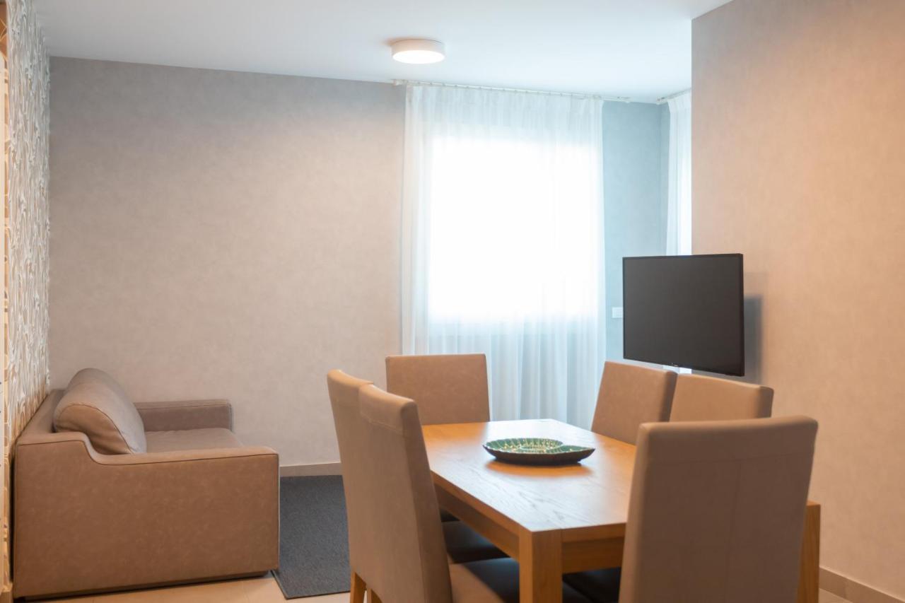 Mosella Suite Hotel Sottomarina Buitenkant foto