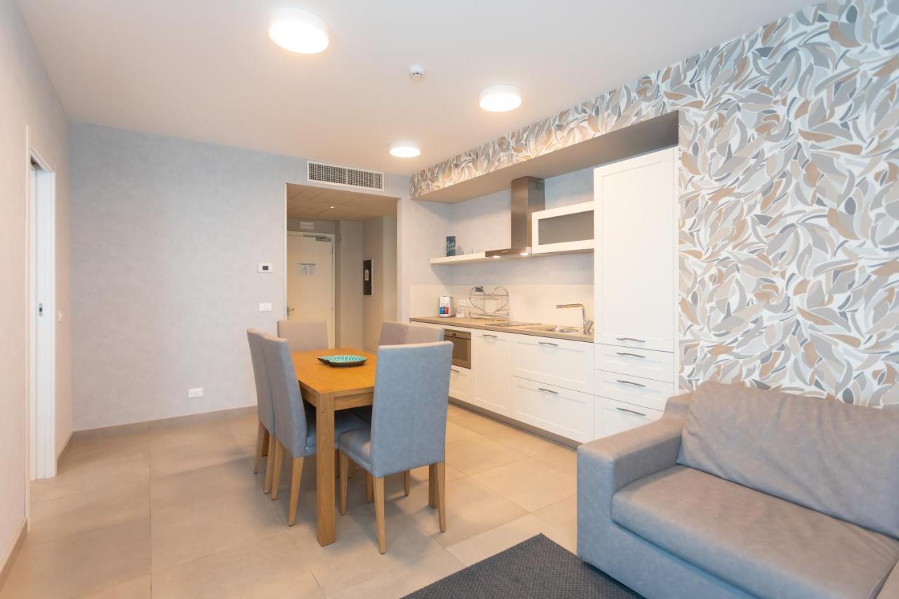 Mosella Suite Hotel Sottomarina Buitenkant foto