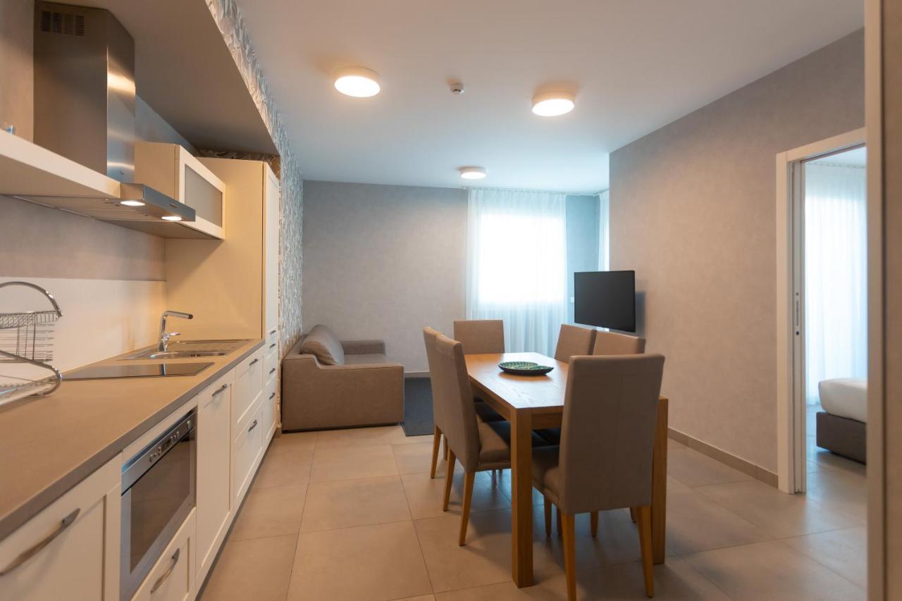 Mosella Suite Hotel Sottomarina Buitenkant foto