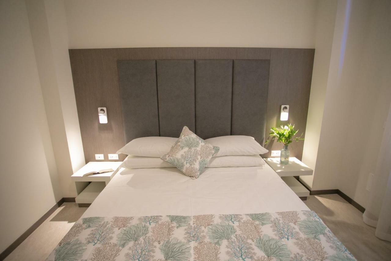 Mosella Suite Hotel Sottomarina Buitenkant foto
