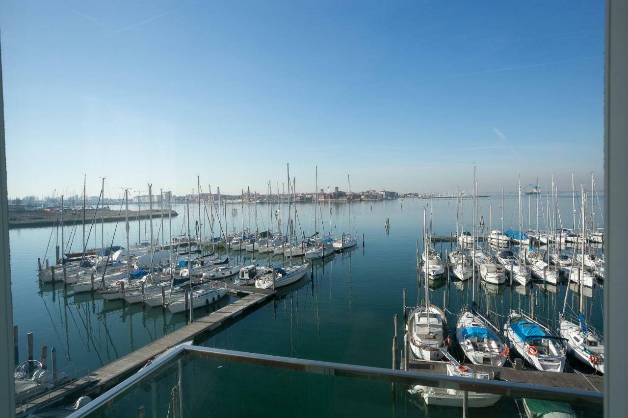 Mosella Suite Hotel Sottomarina Buitenkant foto